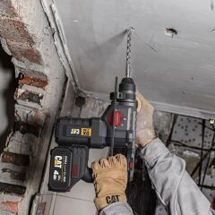 CAT DX2150 18Volt/4.0Ah 2.8J Li-ion Çift Akülü Kömürsüz Profesyonel SDS-Plus Kırıcı/Delici